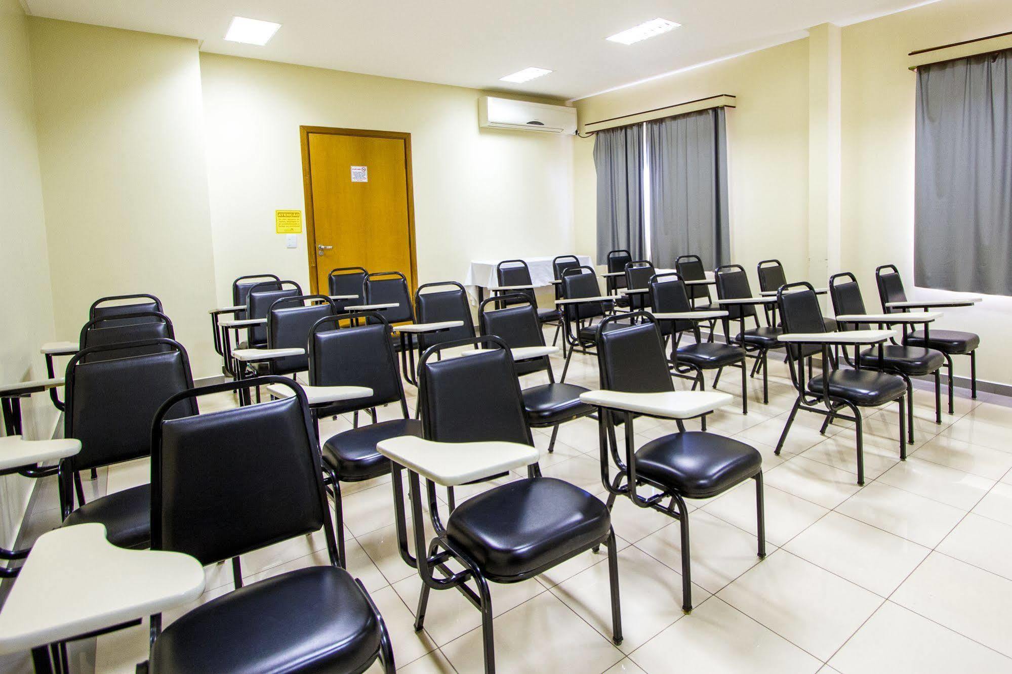 Villalba Hoteis Лондріна Екстер'єр фото